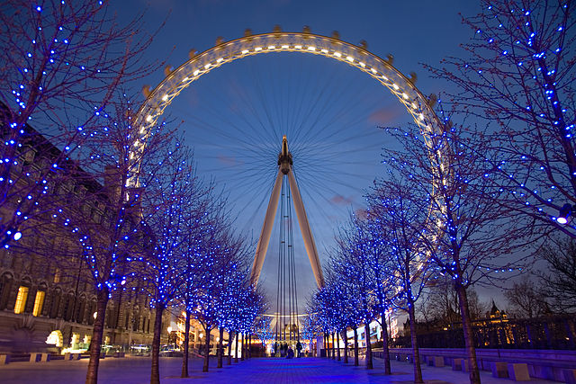 File:London Eye Twilight April 2006.jpg