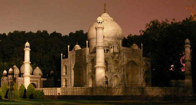 File:Taj Mahal mini.jpg