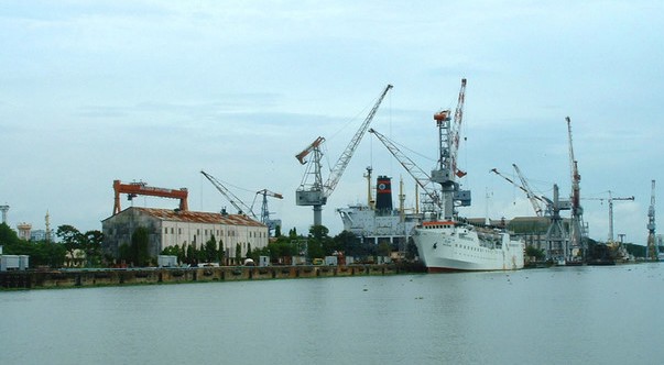 File:Cochinshipyard.jpg