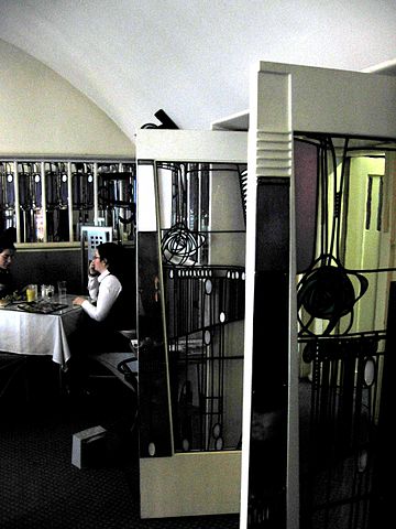 File:Room de Luxe2.jpg