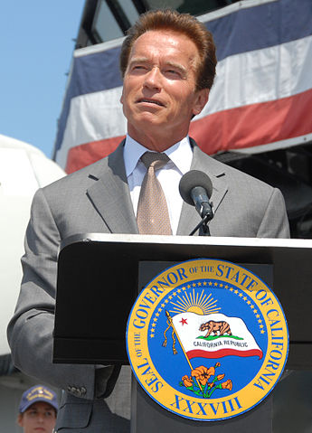 File:ArnoldSchwarzeneggerSDJun10.jpg
