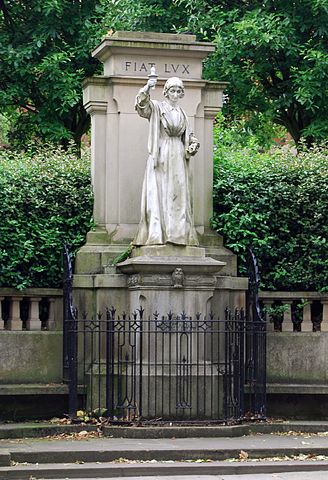 File:Florence Nightingale Statue, London Road, Derby.jpg