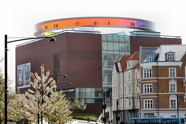 File:ARoS set fra Mølleparken1.JPG