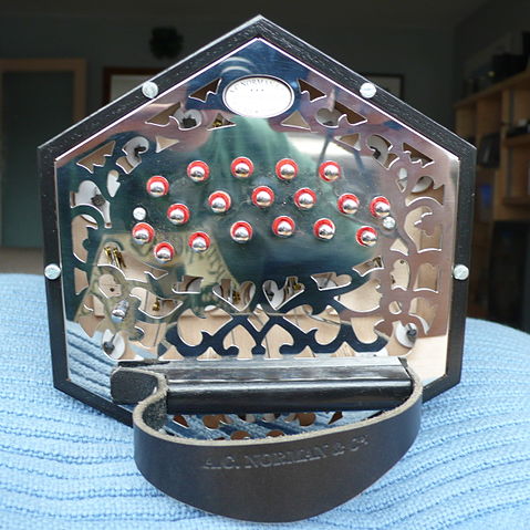 File:NormanAngloConcertina.JPG