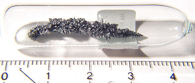File:Vanadium crystal elektrolytic.jpg