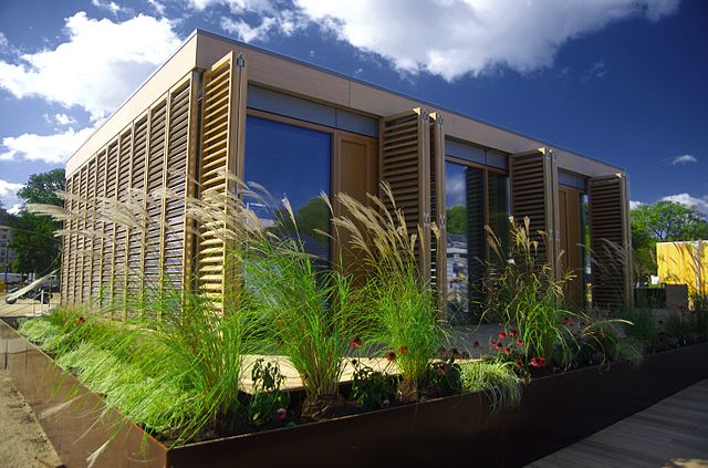 File:Technische Universität Darmstadt - Solar Decathlon 2007.jpg