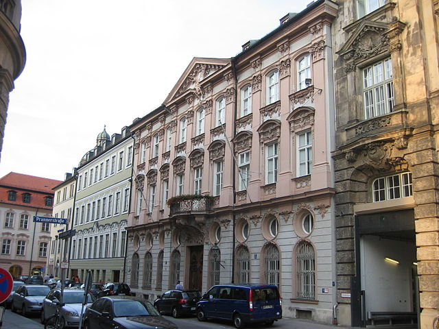 File:Palais Holnstein Munich.JPG