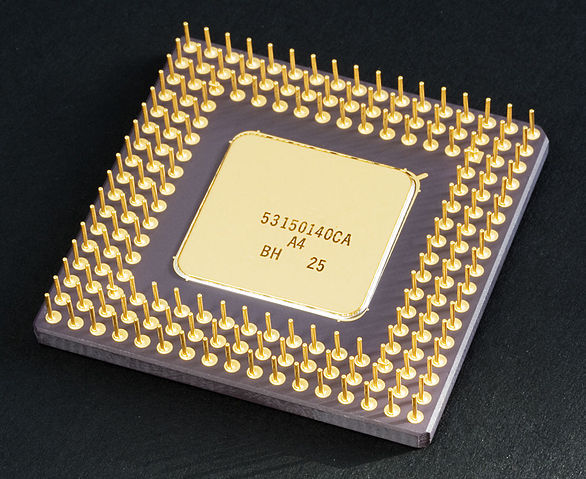 File:Intel 80486DX2 bottom.jpg