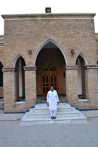 File:Pakistani Nun.JPG