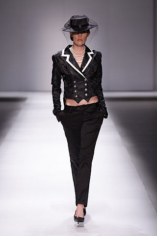 File:Abigail Keats Autumn winter 2010 2.JPG
