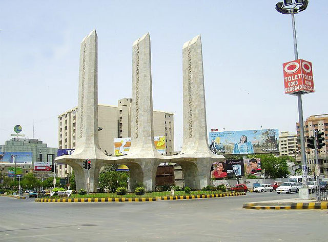 File:Adnan Asim's Karachi City. 3 Talwar ( Swords ) Clifton, Karachi.jpg