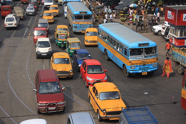 File:Traffic in Kolkata.jpg