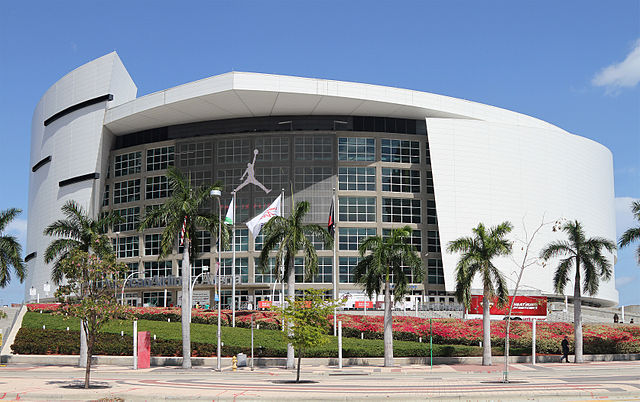 File:American Airlines Arena, Miami, FL, jjron 29.03.2012.jpg