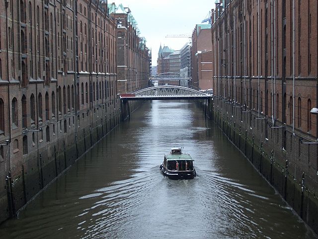 File:Speicherstadt3glp.JPG