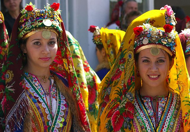 File:Young dancers, Pirin, Bulgaria, June 2006.jpg