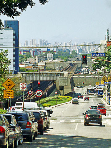 File:Avenida Cruzeiro do Sul.jpg
