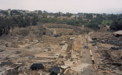 File:Beit shean1.jpg