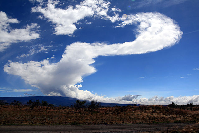 File:Clouds over Mauna Loa.jpg