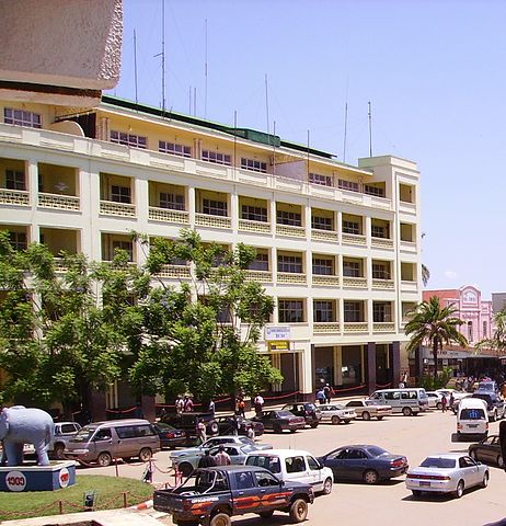 File:Banque commerciale du Congo de Lubumbashi.JPG