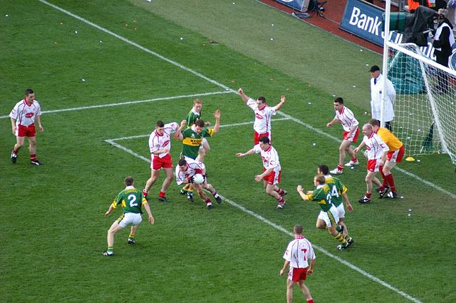 File:Tyrone Blanket Defence.jpg